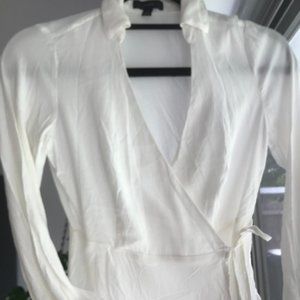 NEW J Crew. Long Sleeves blouse. Size 00. Wrap around top